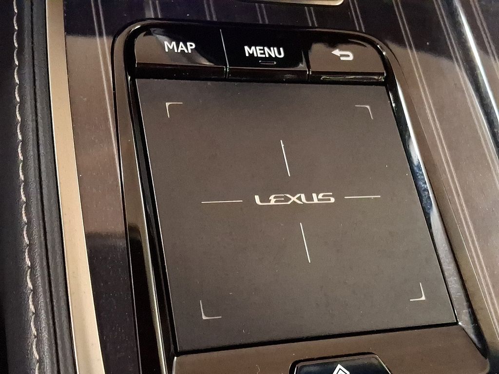 Thumbnail: 2020 Lexus LS - 20