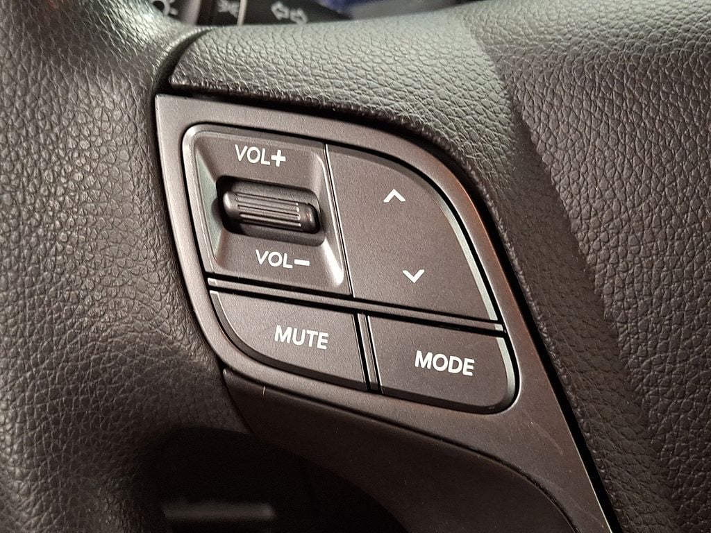 Thumbnail: 2017 Hyundai Santa Fe - 17