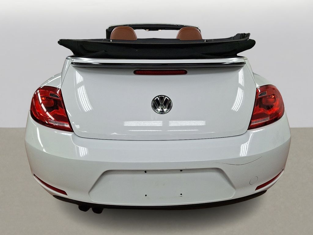 Thumbnail: 2015 Volkswagen Beetle - 5