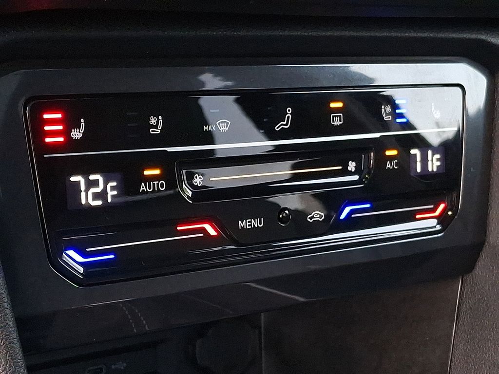 Thumbnail: 2022 Volkswagen Tiguan - 13