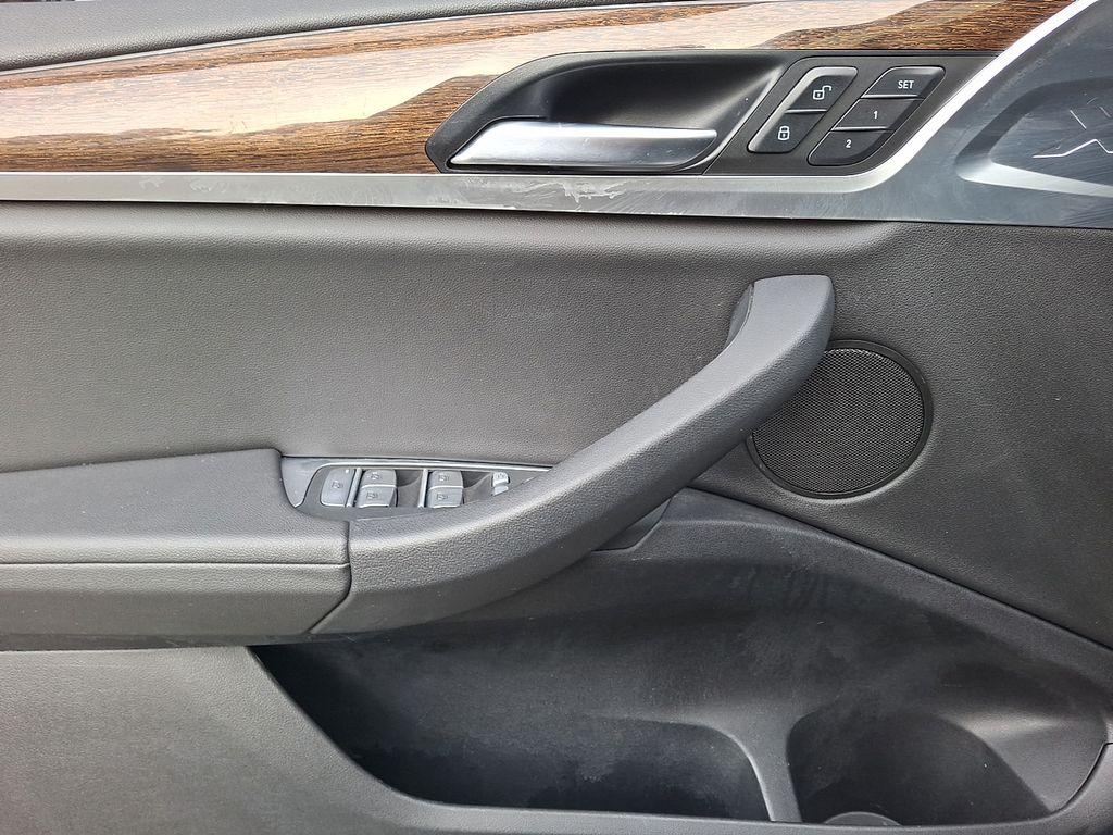 Thumbnail: 2021 BMW X3 - 8