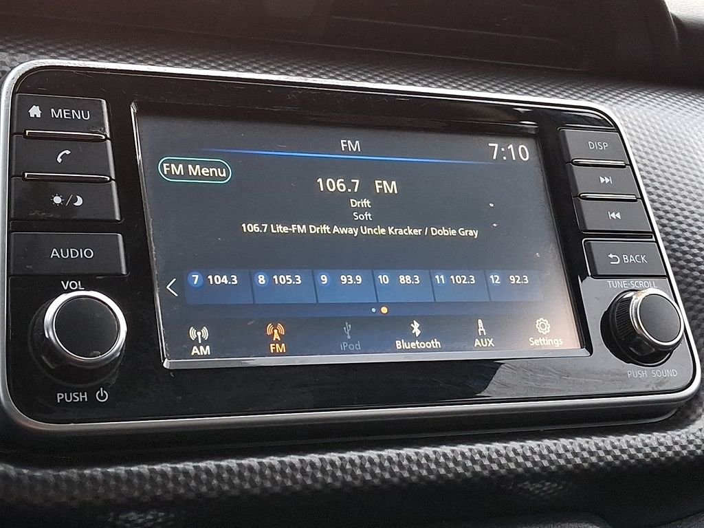 Thumbnail: 2020 Nissan Kicks - 14