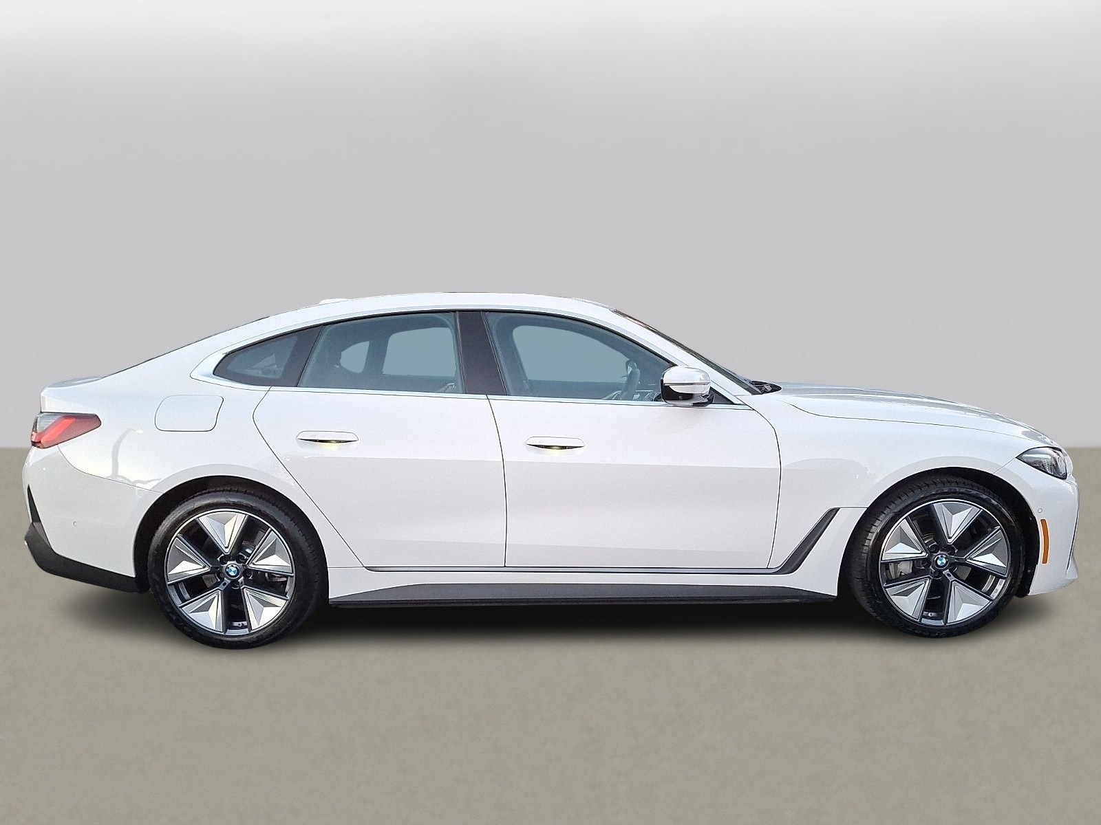 Thumbnail: 2025 BMW i4 - 4