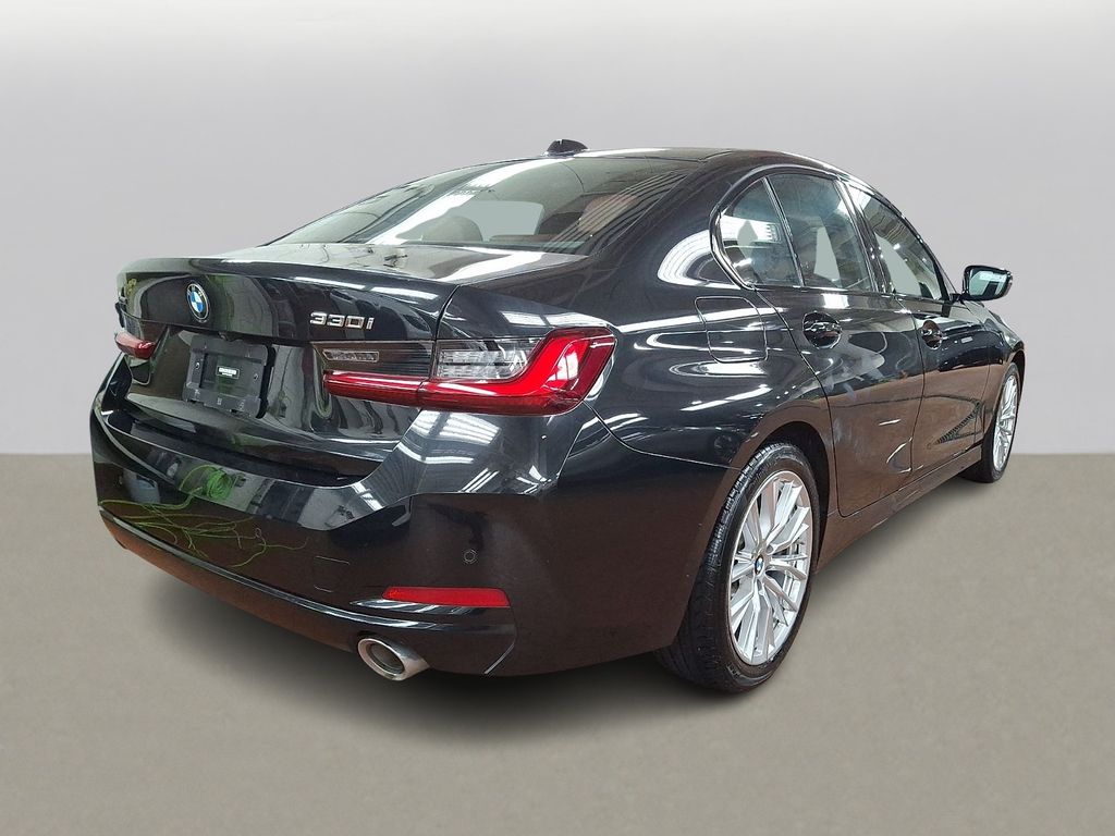 Thumbnail: 2023 BMW 3 Series - 3