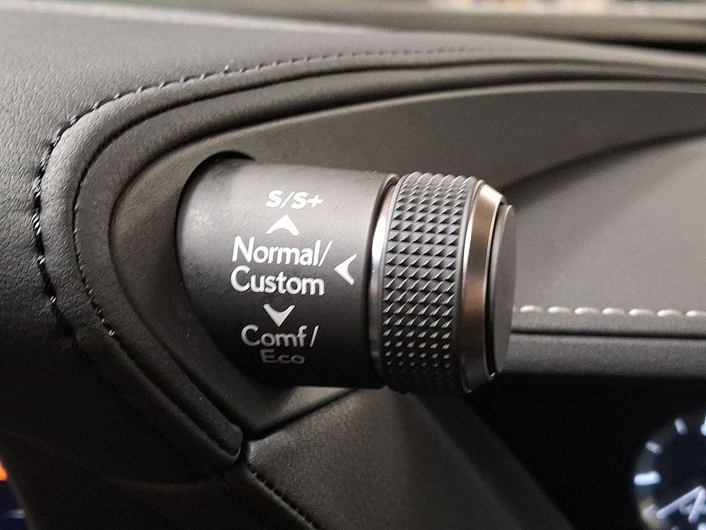 Thumbnail: 2020 Lexus LS - 23