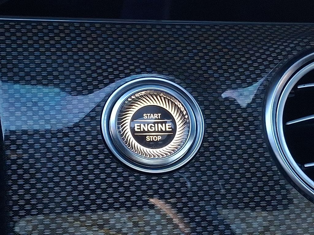 Thumbnail: 2021 Mercedes-Benz E-Class - 18