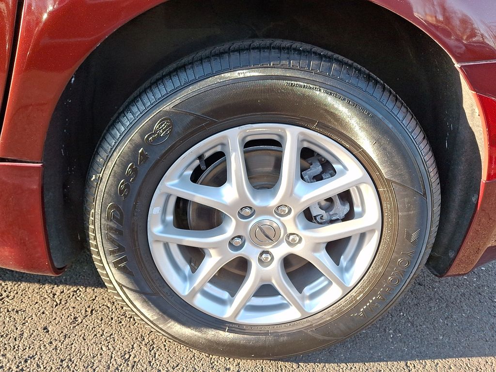 Thumbnail: 2023 Chrysler Pacifica - 7