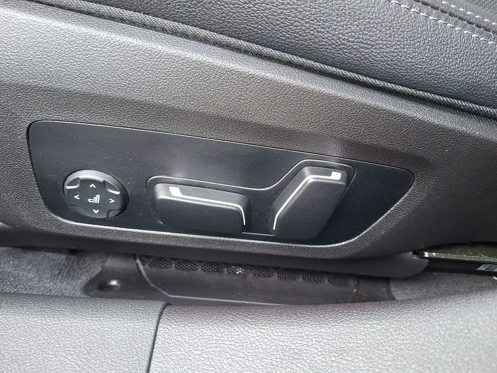 2024 BMW 3 Series 330e xDrive 12