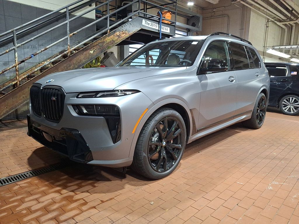 Thumbnail: 2027 BMW X7 - 1