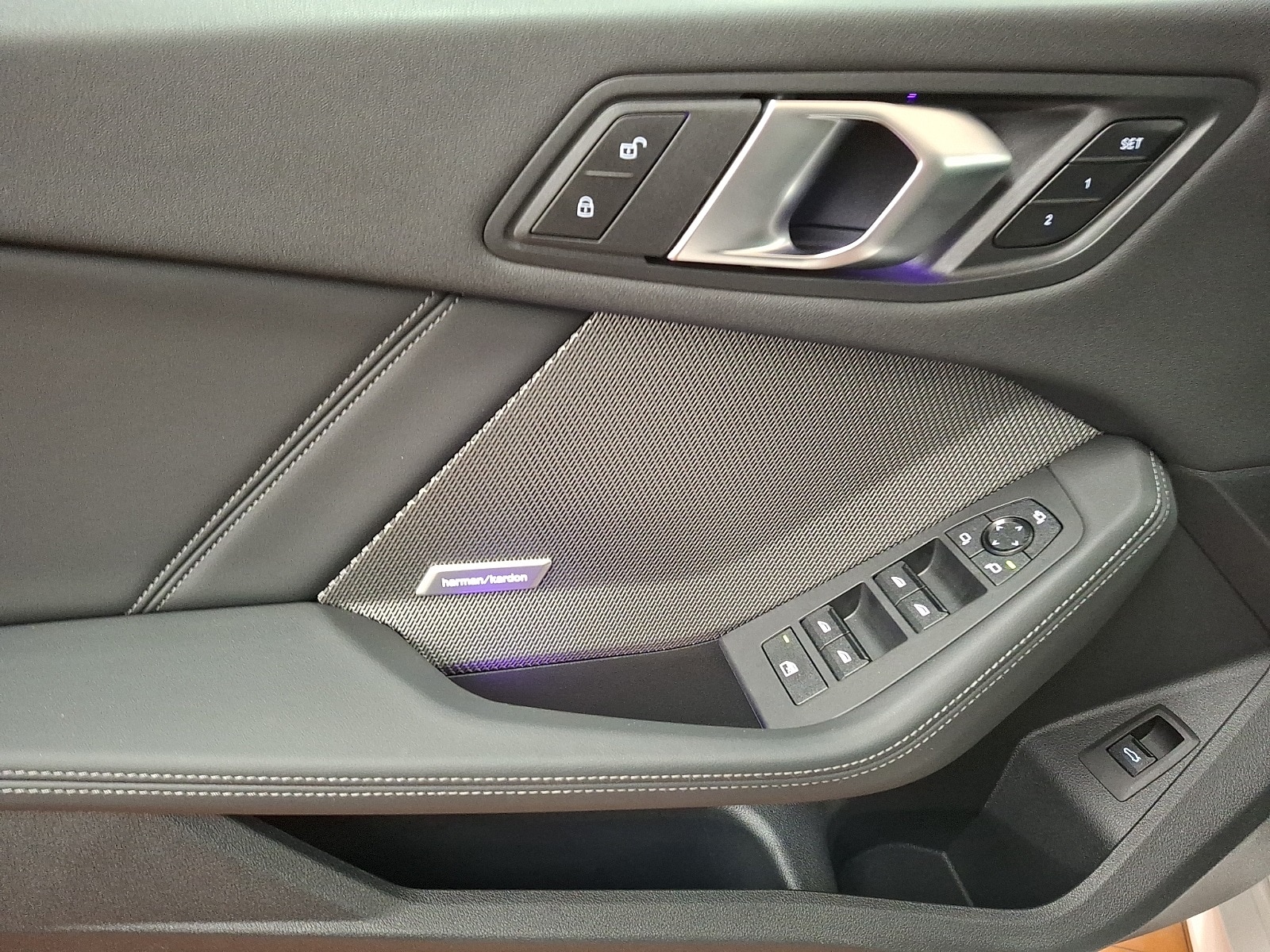 Thumbnail: 2025 BMW 2 Series - 10