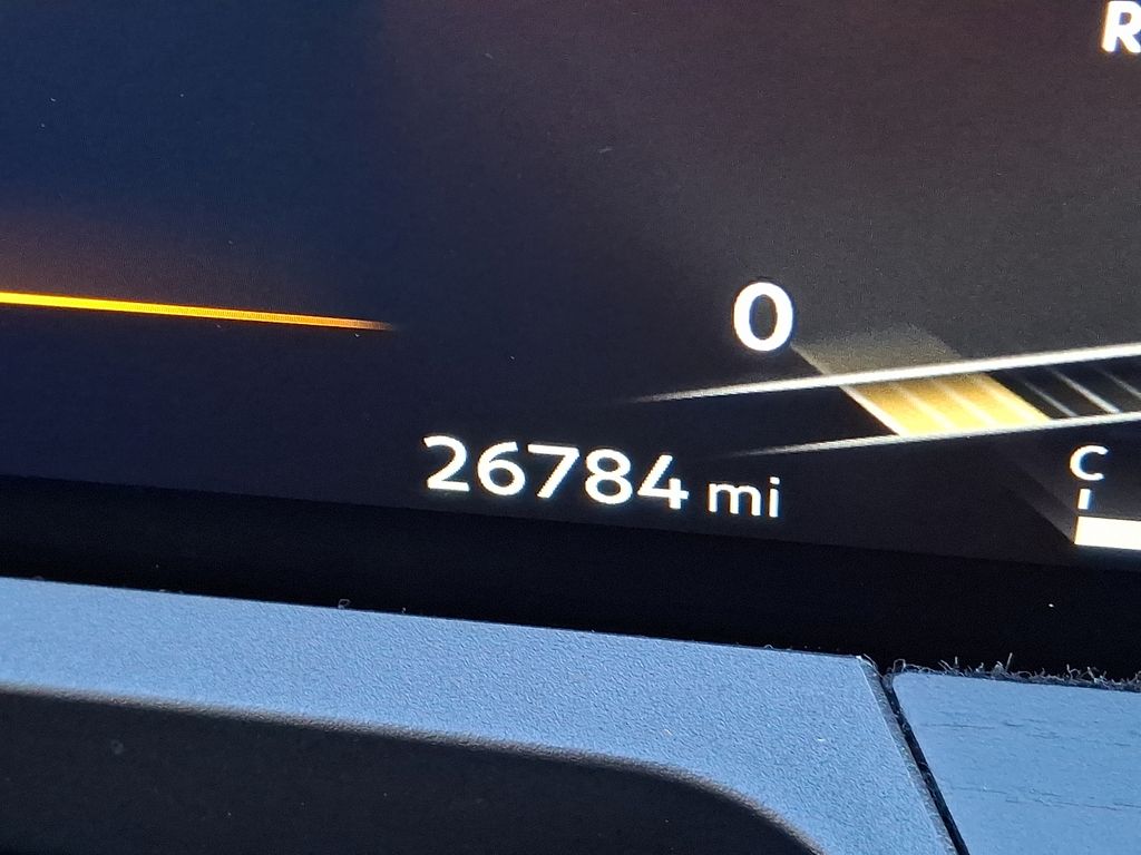 Thumbnail: 2025 INFINITI QX80 - 18