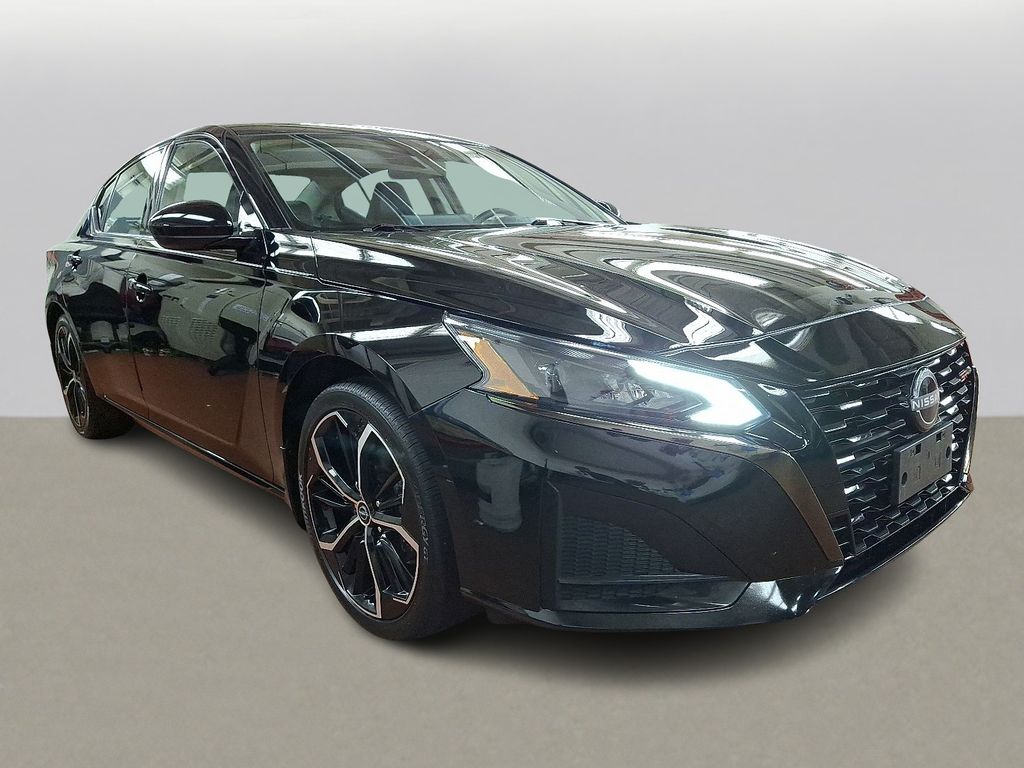 Thumbnail: 2023 Nissan Altima - 3