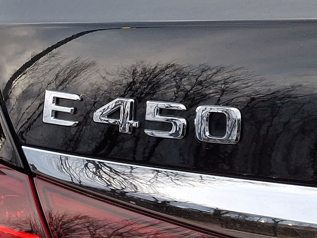 Thumbnail: 2022 Mercedes-Benz E-Class - 28