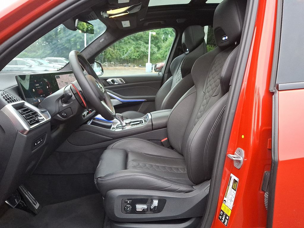 Thumbnail: 2024 BMW X5 - 10
