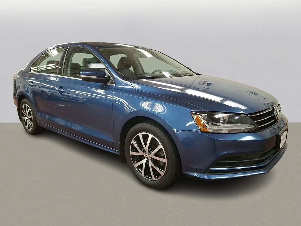 Thumbnail: 2017 Volkswagen Jetta - 3