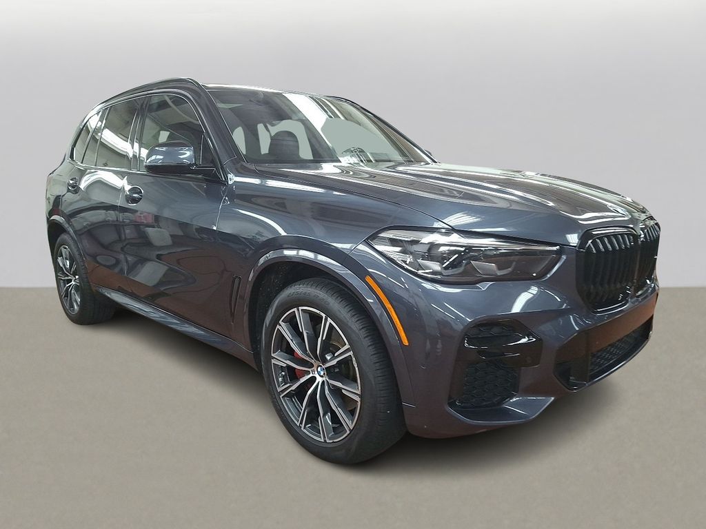 Thumbnail: 2022 BMW X5 - 3