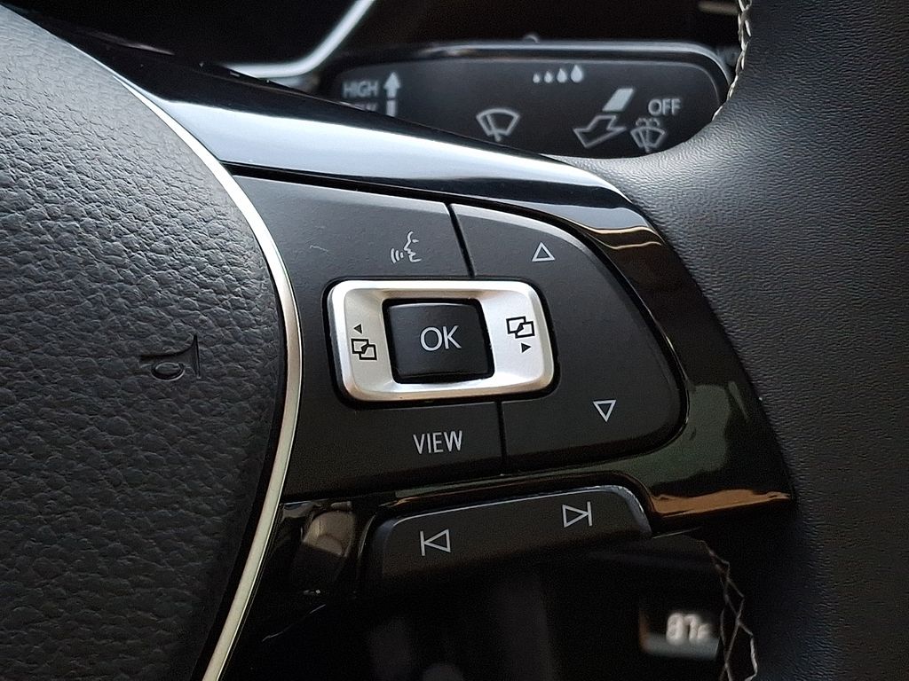 Thumbnail: 2021 Volkswagen Jetta - 18