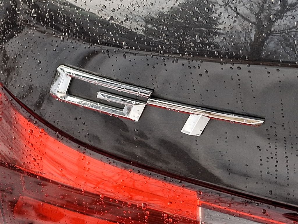 Thumbnail: 2017 BMW 5 Series - 30