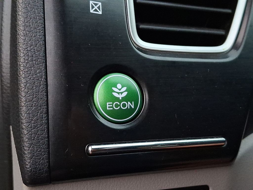 Thumbnail: 2013 Honda Civic - 25