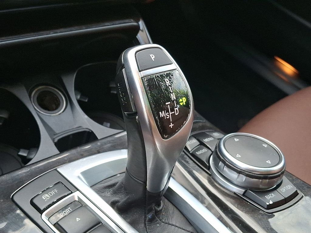 Thumbnail: 2016 BMW 5 Series - 12