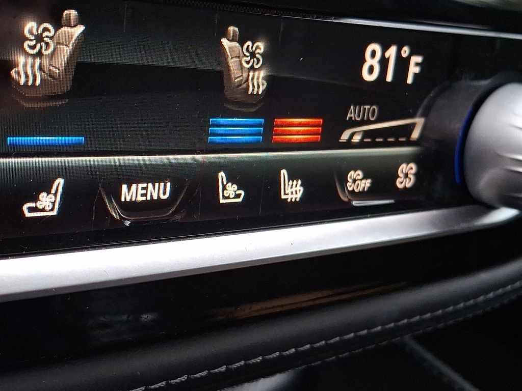 Thumbnail: 2019 BMW M5 - 24