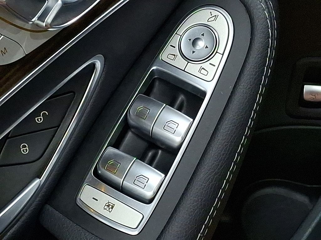 Thumbnail: 2018 Mercedes-Benz C-Class - 24