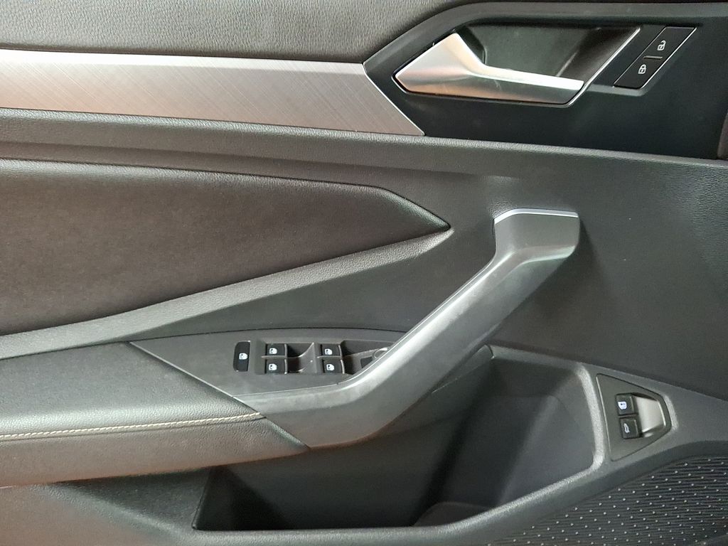 Thumbnail: 2024 Volkswagen Jetta - 9