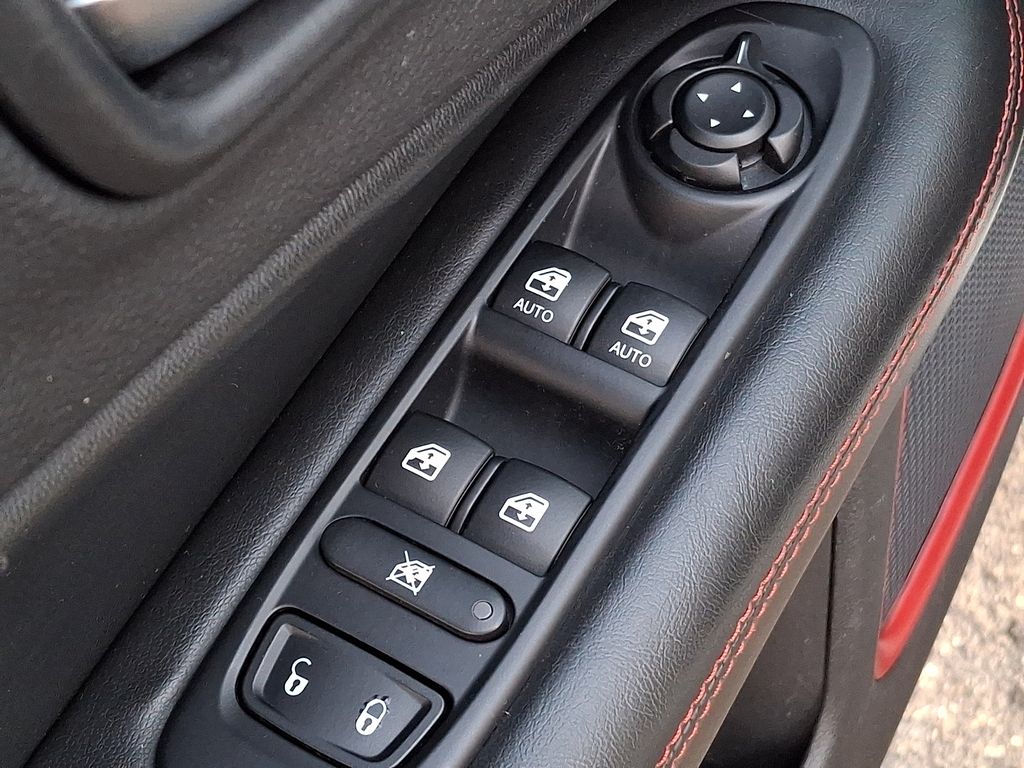 Thumbnail: 2020 Jeep Compass - 24