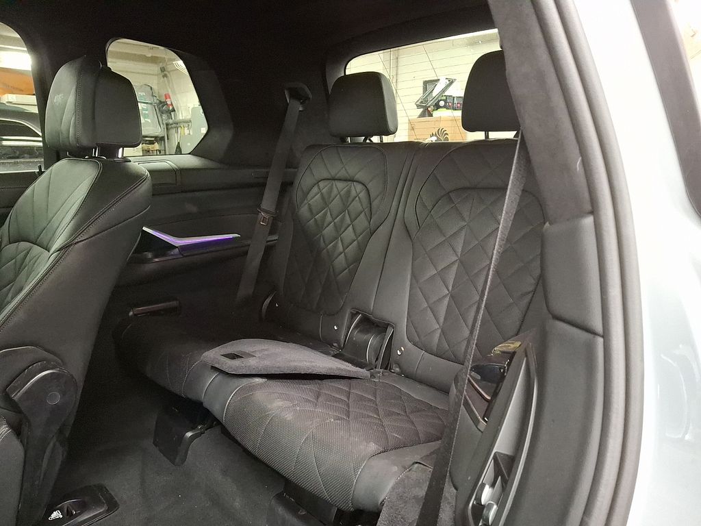 Thumbnail: 2024 BMW X7 - 8