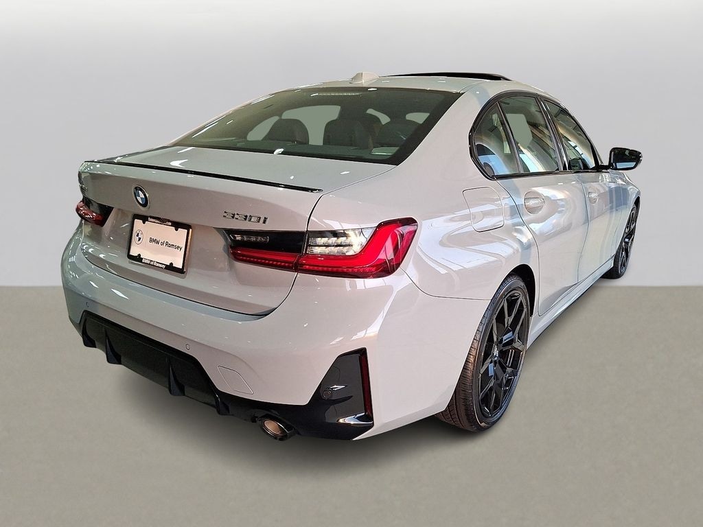 New 2026 BMW 330i xDrive Sedan