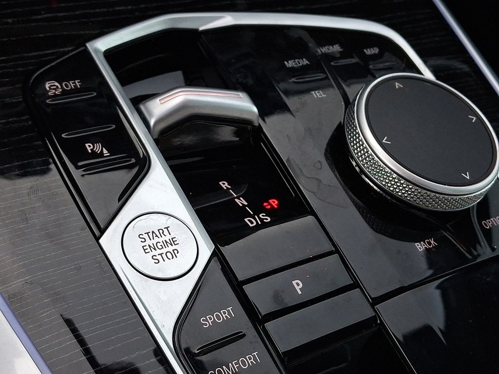 Thumbnail: 2025 BMW X5 - 11