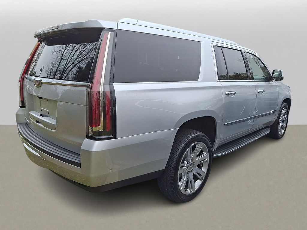Thumbnail: 2018 Cadillac Escalade - 3