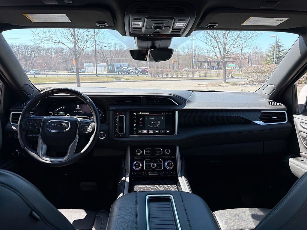 Thumbnail: 2024 GMC Yukon - 18