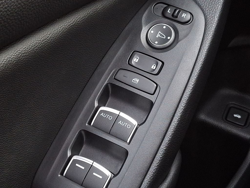 Thumbnail: 2019 Honda Accord - 25