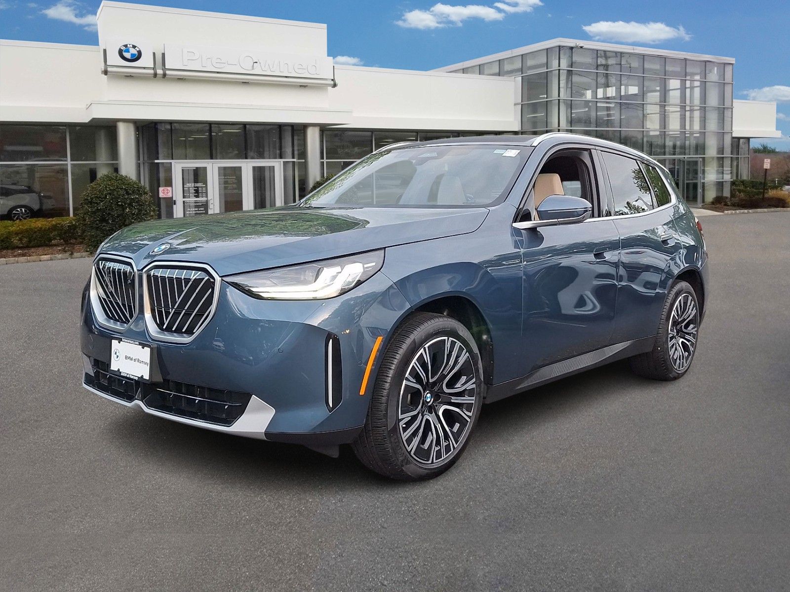 2025 BMW X3 30 XDRIVE's photo