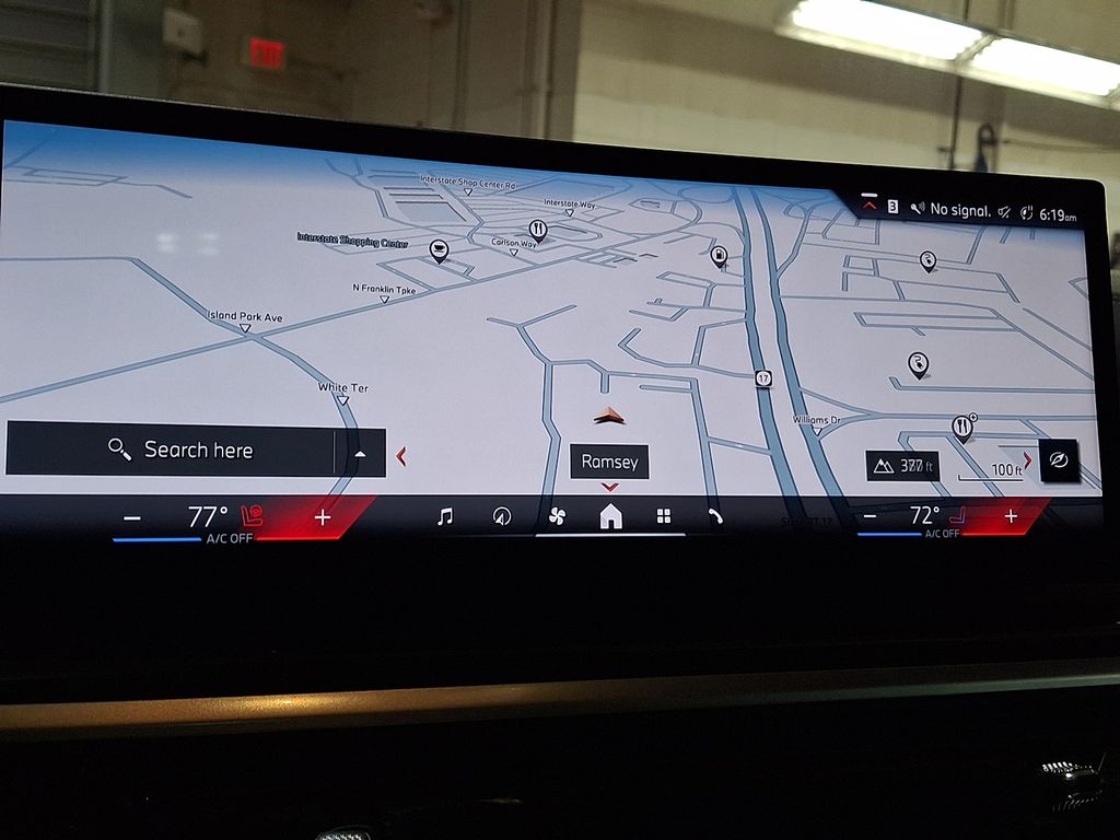 Thumbnail: 2025 BMW X5 - 14