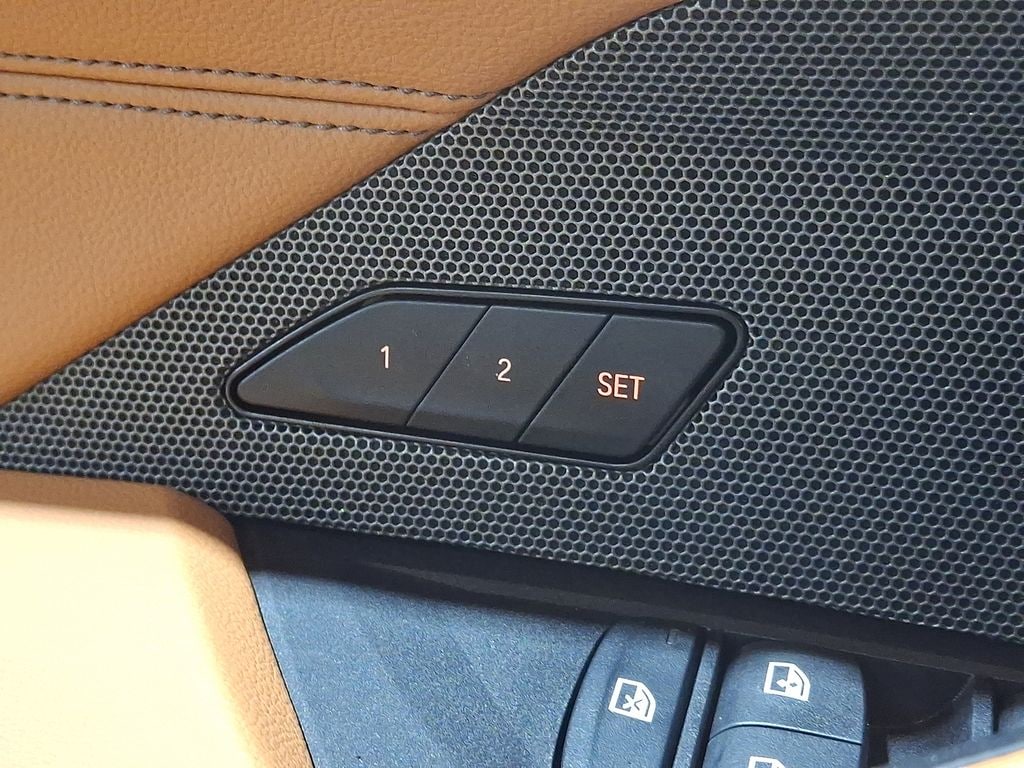 Thumbnail: 2025 BMW i4 - 26