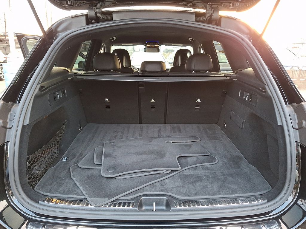 Thumbnail: 2023 Mercedes-Benz GLC - 25