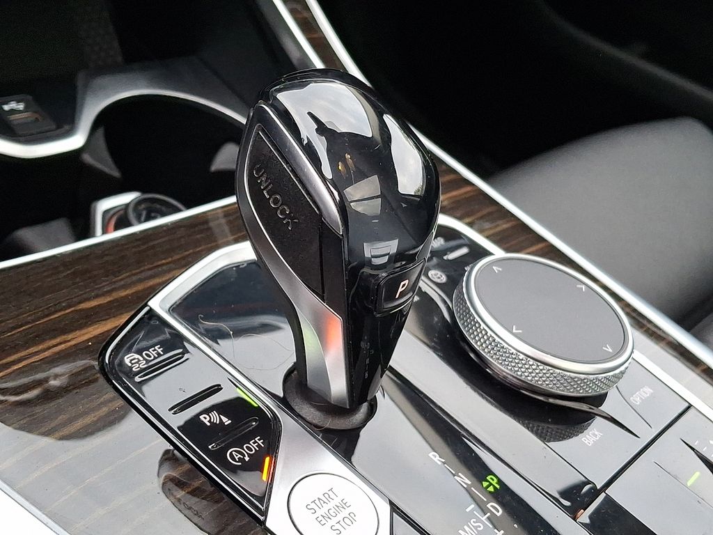Thumbnail: 2020 BMW X7 - 13