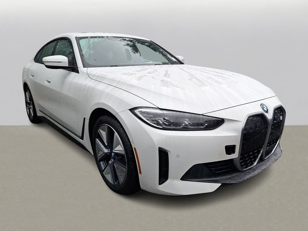 Thumbnail: 2023 BMW i4 - 3