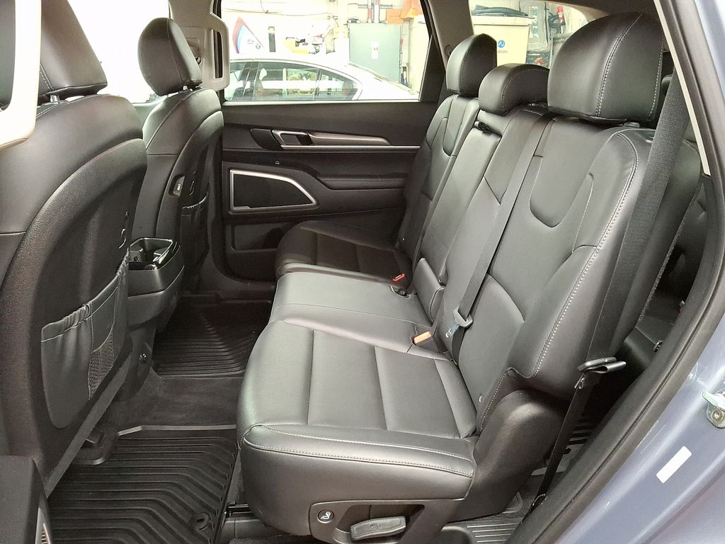 Thumbnail: 2021 Kia Telluride - 8