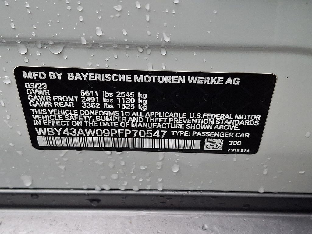 Thumbnail: 2023 BMW i4 - 27