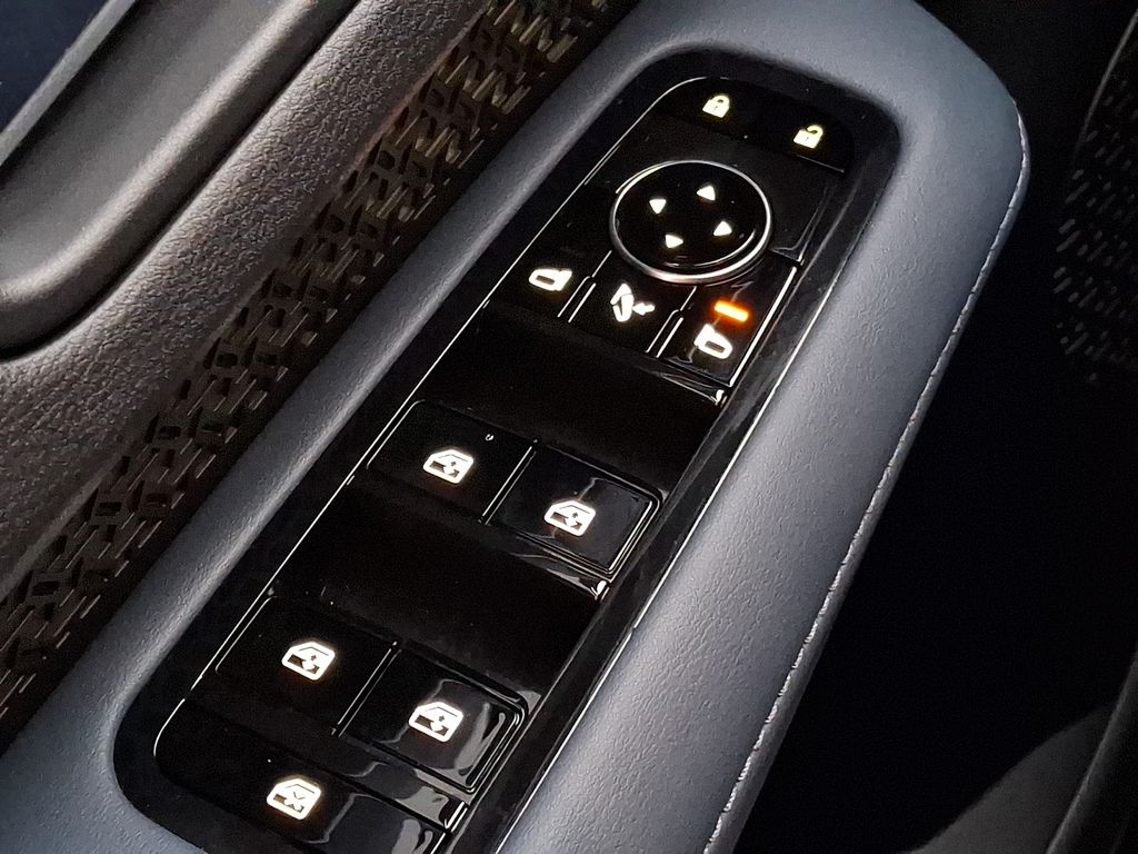 Thumbnail: 2023 Nissan Ariya - 24