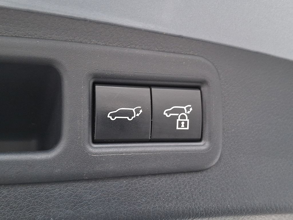 Thumbnail: 2023 Lexus RX - 27