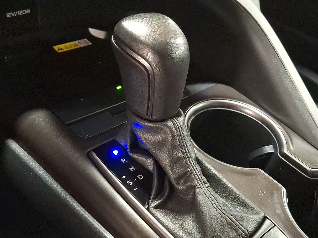 Thumbnail: 2024 Toyota Camry - 9