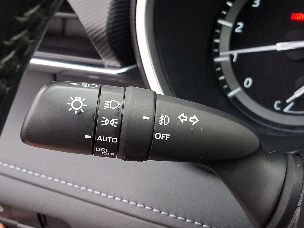 Thumbnail: 2021 Toyota Highlander - 24