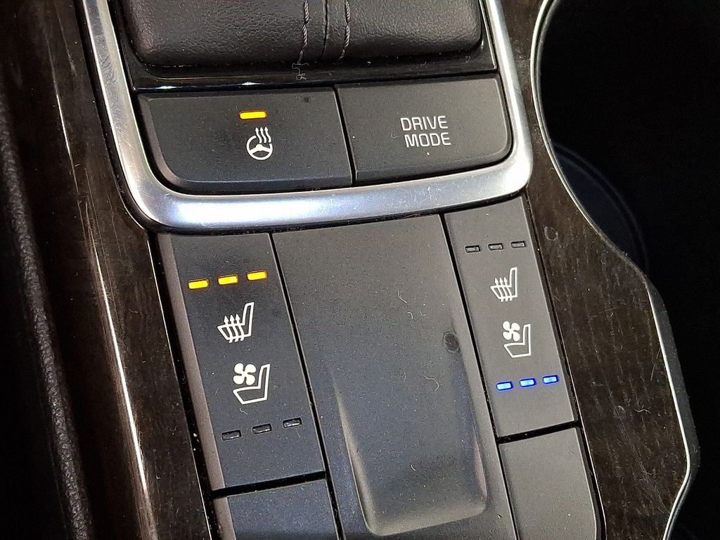 Thumbnail: 2016 Kia Optima - 21