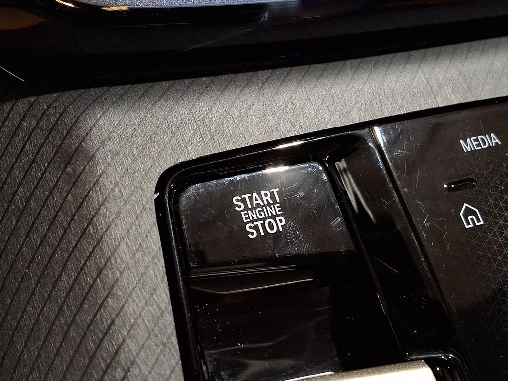 Thumbnail: 2025 BMW X3 - 19