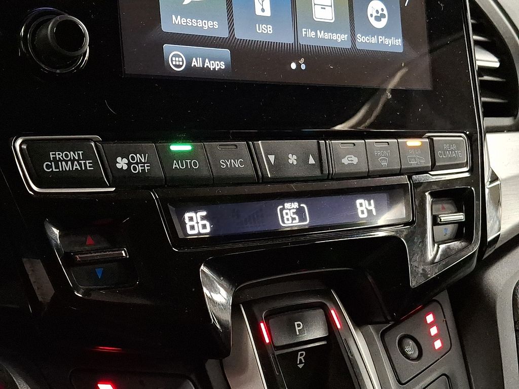 Thumbnail: 2023 Honda Odyssey - 14