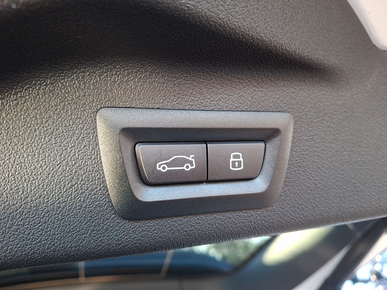 Thumbnail: 2026 BMW X7 - 29